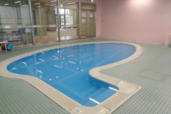 幼児用プール 1階